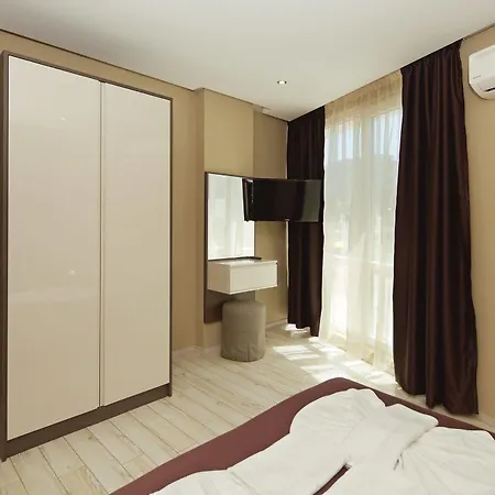 Aparthotel Paradiso 4*
