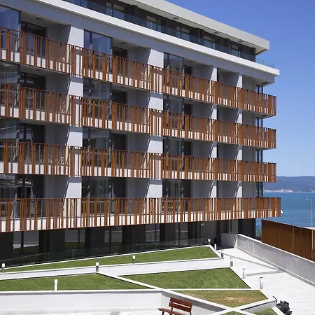 Paradiso Aparthotel 4*